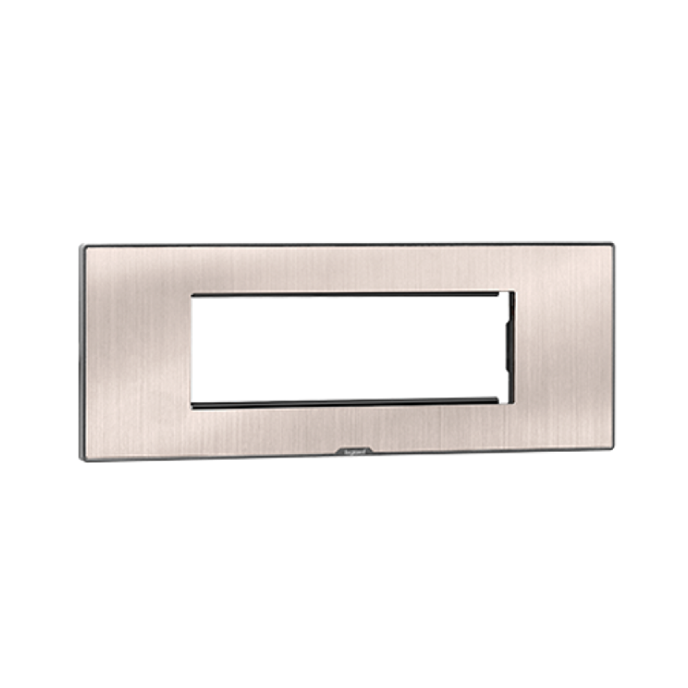 Add an elegant finishing touch to your walls with a genuine Legrand Myrius switch plate. The perfect choice for a modern interior, with fast 60-min delivery in Bengaluru.