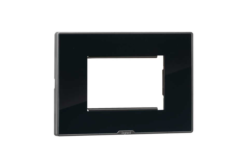 Add an elegant finishing touch to your walls with a genuine Legrand Myrius switch plate. The perfect choice for a modern interior, with fast 60-min delivery in Bengaluru.