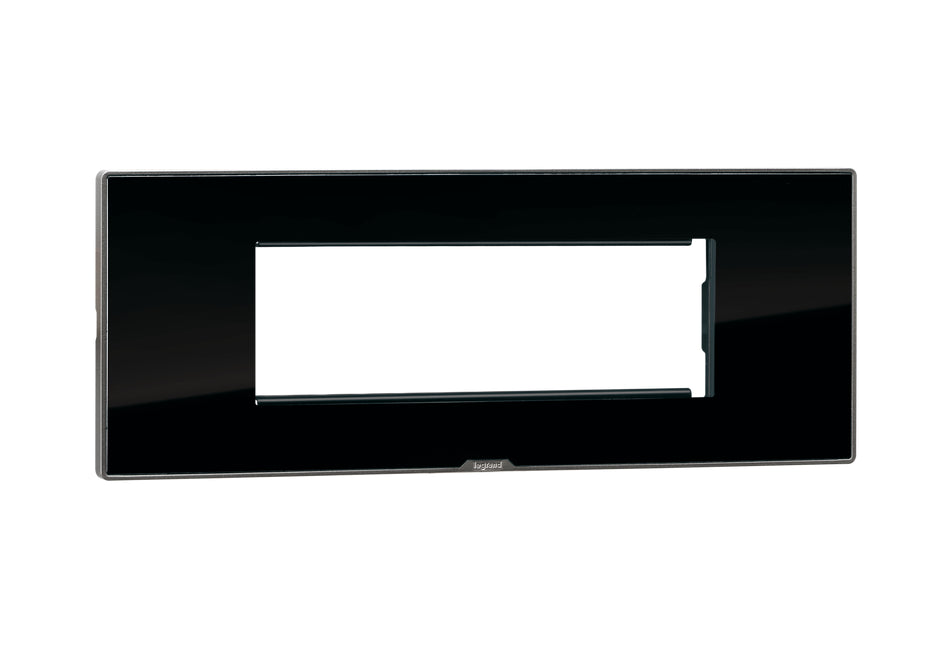 Add an elegant finishing touch to your walls with a genuine Legrand Myrius switch plate. The perfect choice for a modern interior, with fast 60-min delivery in Bengaluru.