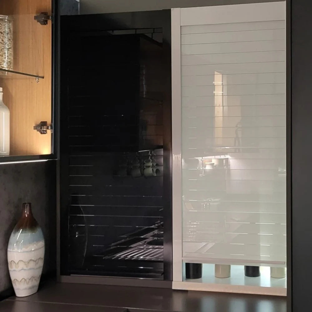 Ebco Roll Top Pro - Vertical (with Overlay Rails & Cover Profile) - HomeRun - 9117.00