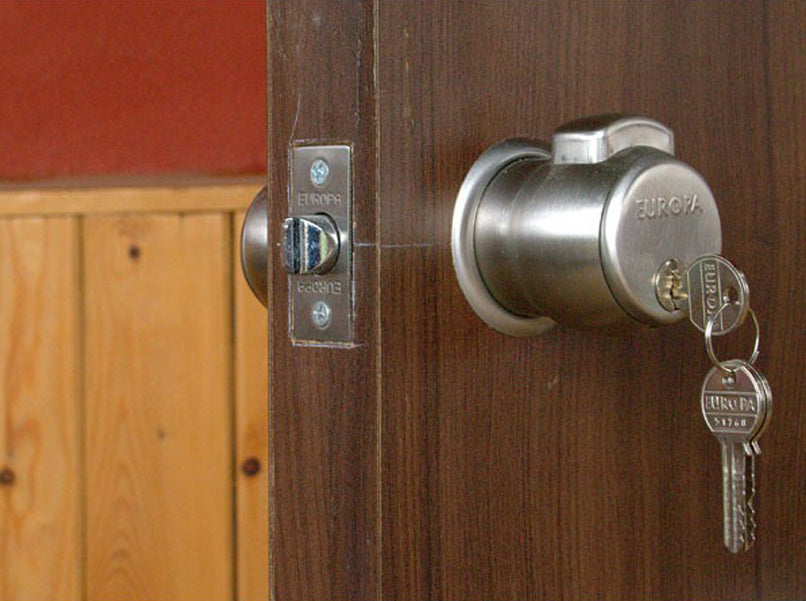 Europa Cylindrical Locks Feather Touch | HomeRun, Bangalore
